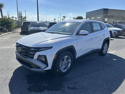 New 2026 Hyundai Tucson SE image 14