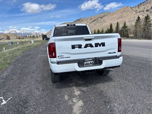 New 2026 RAM 3500 Limited AWD/4WD image 18