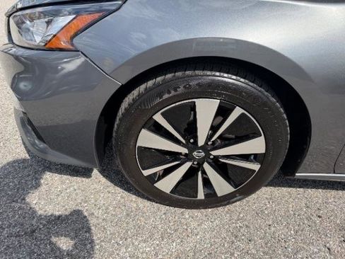 Used 2019 Nissan Altima 2.5 SL image 11