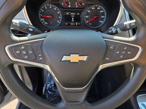 Used 2020 Chevrolet Equinox LS image 19