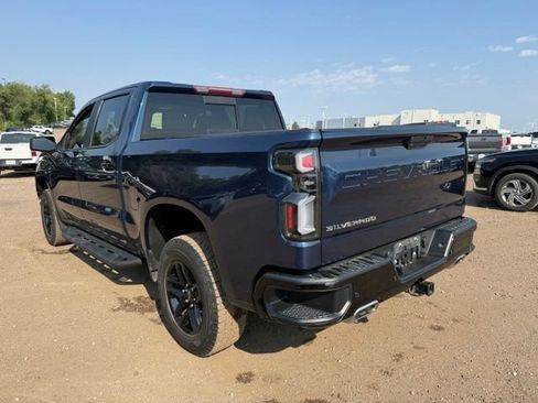Used 2019 Chevrolet Silverado 1500 LT Trail Boss AWD/4WD image 3