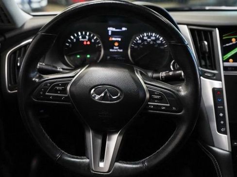 Used 2020 INFINITI Q50 Luxe w/ Essential Package (3.0T Luxe) RWD image 10