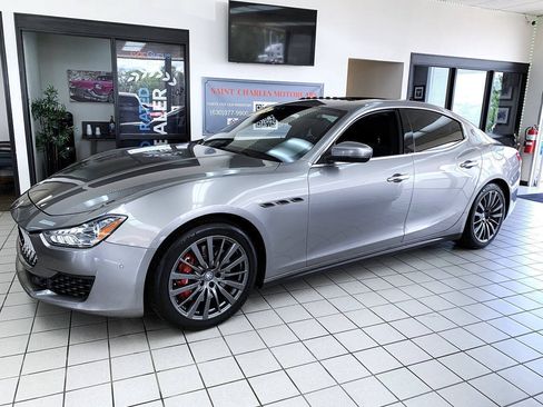 Used 2018 Maserati Ghibli S Q4 AWD/4WD image 3