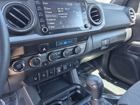 Used 2023 Toyota Tacoma TRD Off-Road w/ Advanced Technology Package AWD/4WD image 11