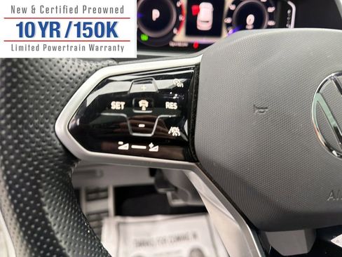 Used 2022 Volkswagen Tiguan SEL R-Line image 20