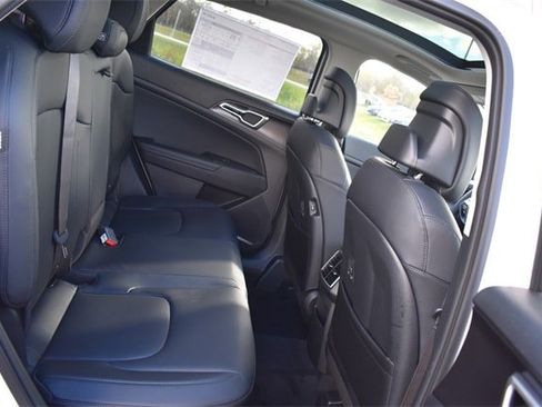 New 2026 Kia Sportage EX w/ EX Panoramic Sunroof Package image 14