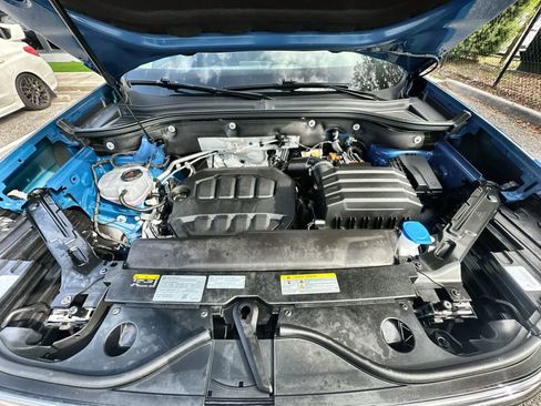 Used 2025 Volkswagen Atlas SE image 9