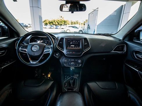 Used 2019 Jeep Cherokee Latitude Plus image 27