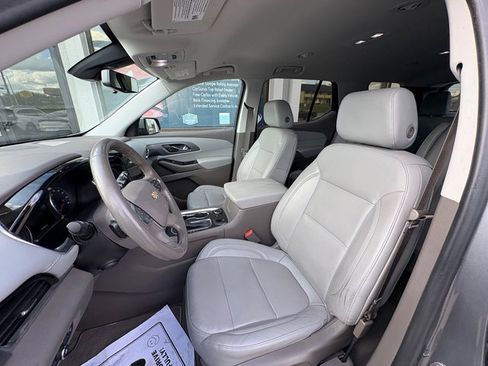 Used 2019 Chevrolet Traverse Premier w/ LPO, Floor Liner Package AWD/4WD image 14
