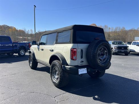 New 2025 Ford Bronco Big Bend w/ Black Diamond Package image 7