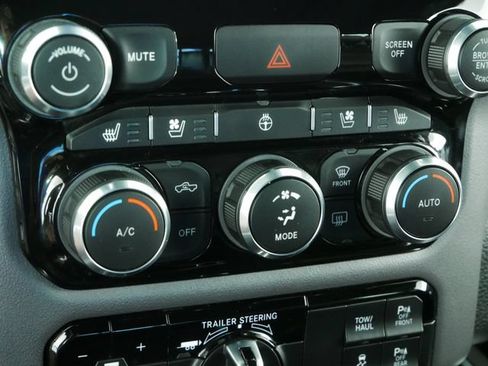 Certified 2022 RAM 1500 Laramie AWD/4WD image 26