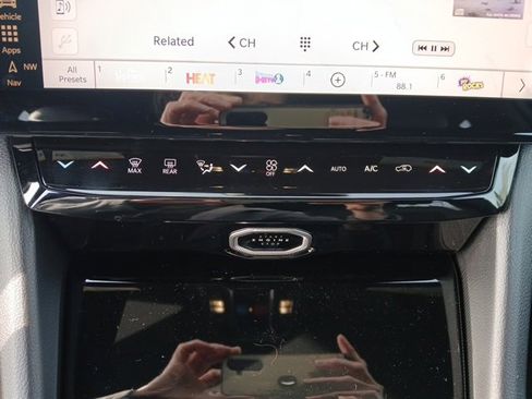 New 2026 Jeep Grand Cherokee Altitude image 27