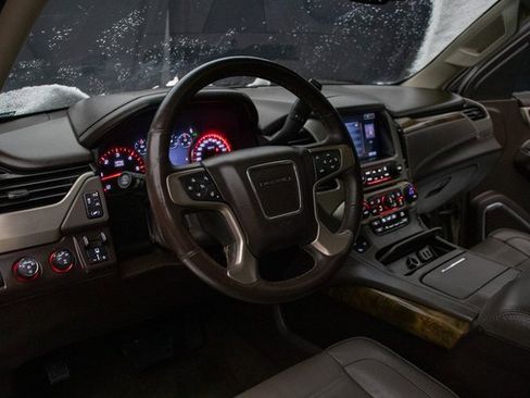 Used 2016 GMC Yukon Denali w/ Open Road Package image 27