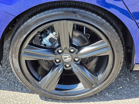 Used 2025 Honda Accord Sport image 12