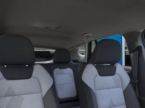 New 2026 Chevrolet Trax LS w/ LS Convenience Package FWD image 24