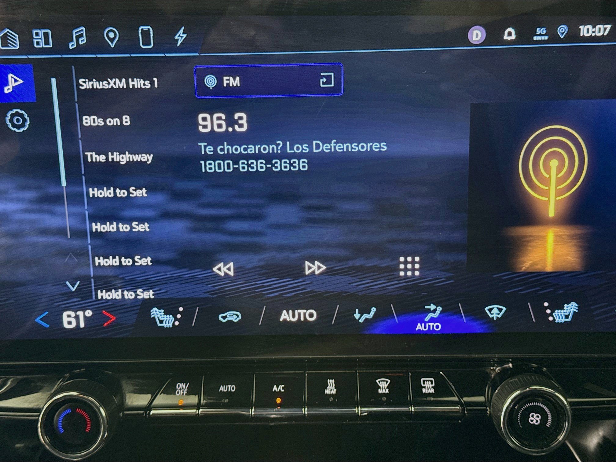 Used 2024 Chevrolet Blazer EV LT AWD/4WD image 17