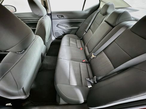 Used 2025 Nissan Altima 2.5 SV FWD image 25