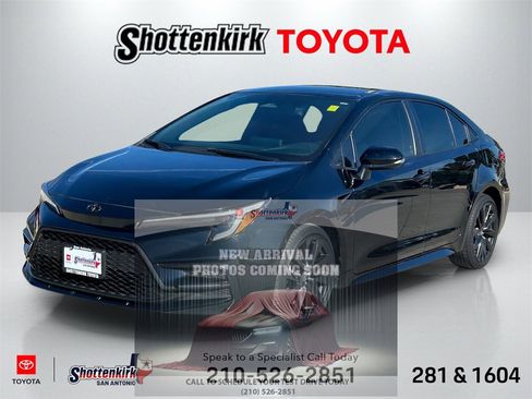 Used 2023 Toyota Corolla SE image 1