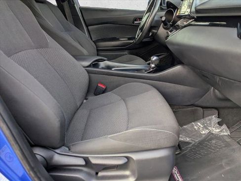 Used 2018 Toyota C-HR XLE image 20