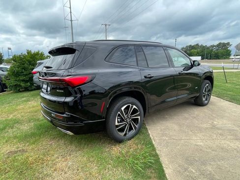 New 2026 Buick Enclave Sport Touring w/ Power Package FWD image 8