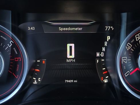 Used 2015 Dodge Challenger R/T w/ Quick Order Package 28B R/T image 11