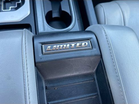 Used 2019 Toyota Tundra Limited w/ Limited Premium Package AWD/4WD image 37