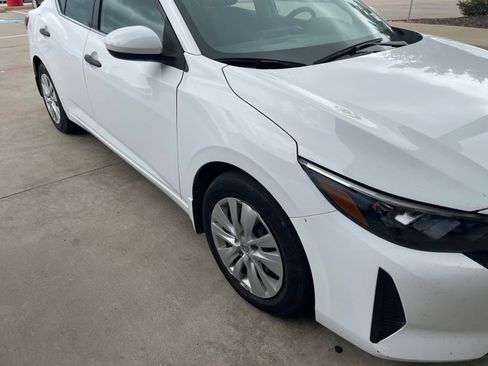 Used 2025 Nissan Sentra S FWD image 4