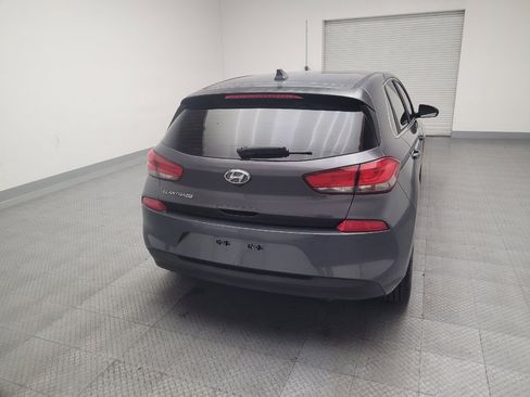 Used 2018 Hyundai Elantra GT image 7