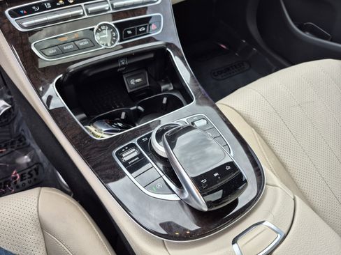 Used 2019 Mercedes-Benz E 300 image 29