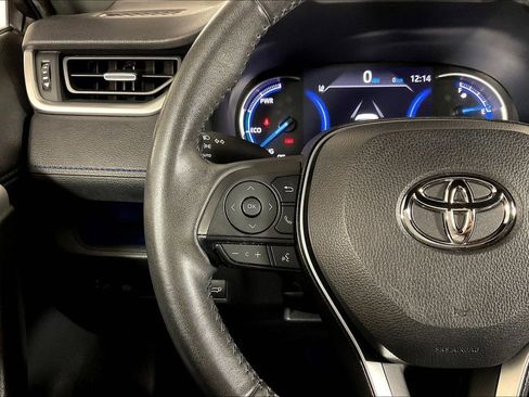 Used 2022 Toyota RAV4 XSE image 18