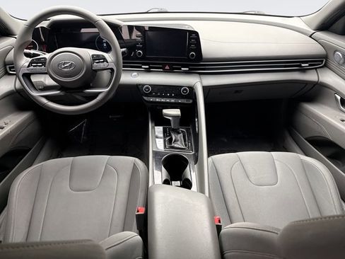 Used 2021 Hyundai Elantra SEL w/ Convenience Package image 14