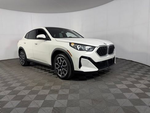 Used 2025 BMW X2 xDrive28i w/ Convenience Package AWD/4WD image 5