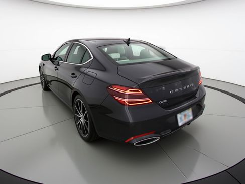 Used 2025 Genesis G70 2.5T AWD/4WD image 6
