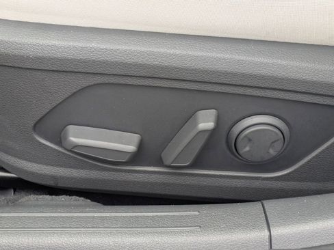 Certified 2024 Hyundai Sonata SEL w/ Convenience Package FWD image 16