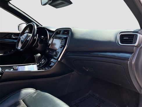 Used 2023 Nissan Maxima SR w/ Sport Mat Group image 31