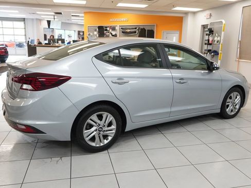 Used 2020 Hyundai Elantra Value Edition w/ Cargo Package (C1) FWD image 12