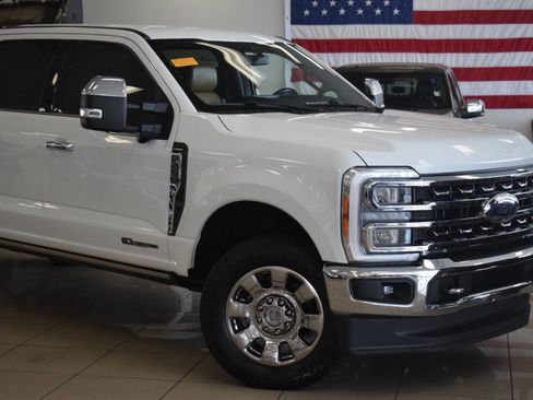 Used 2023 Ford F250 Lariat w/ Chrome Package AWD/4WD image 4