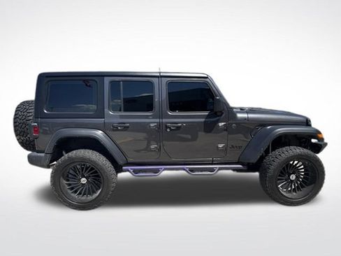 Used 2024 Jeep Wrangler Unlimited Sport AWD/4WD image 9