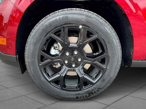 New 2025 Ford Maverick Lariat w/ Black Appearance Package image 11