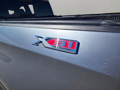 Used 2019 GMC Sierra 1500 SLT w/ SLT Premium Plus Package image 11