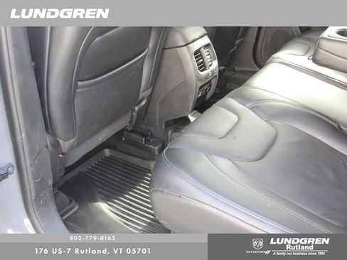 Used 2021 Jeep Cherokee Limited w/ Mopar Interior Package AWD/4WD image 20