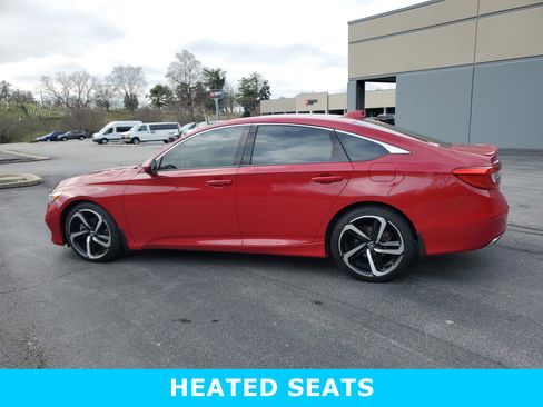 Used 2018 Honda Accord Sport image 8