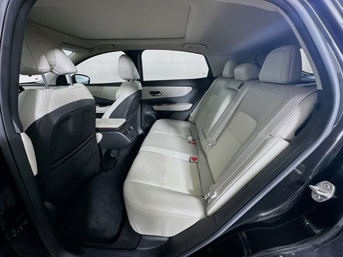 Used 2023 Nissan Ariya FWD image 27