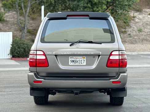 Used 2003 Toyota Land Cruiser image 17