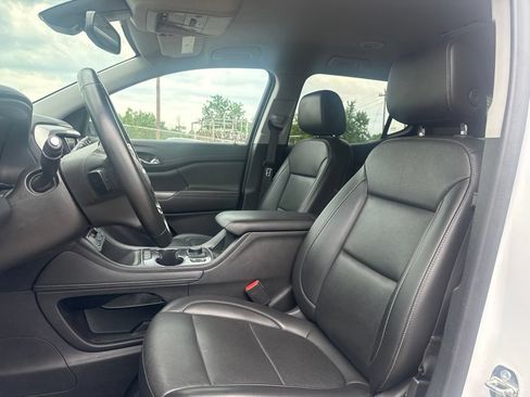 Used 2023 GMC Acadia SLT AWD/4WD image 14