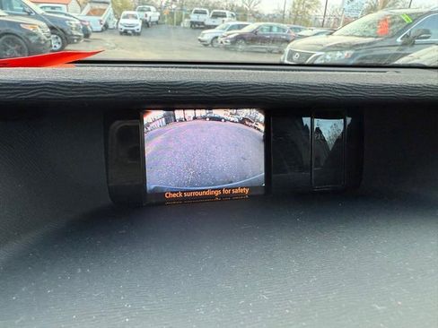 Used 2011 Toyota Sienna XLE AWD/4WD image 19