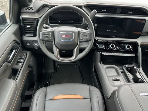 New 2025 GMC Sierra 3500 AT4 w/ Technology Package image 15