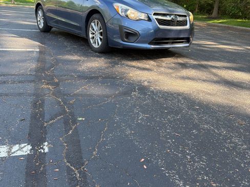 Used 2013 Subaru Impreza 2.0i Premium w/ All-Weather Pkg AWD/4WD image 9