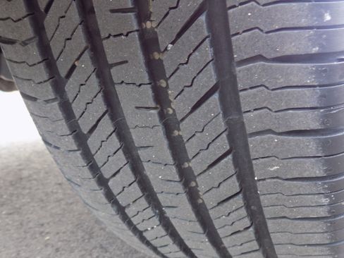 Used 2019 Nissan Rogue Sport SV w/ All-Weather Package image 8