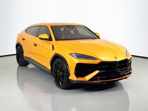 Used 2025 Lamborghini Urus SE AWD/4WD image 1